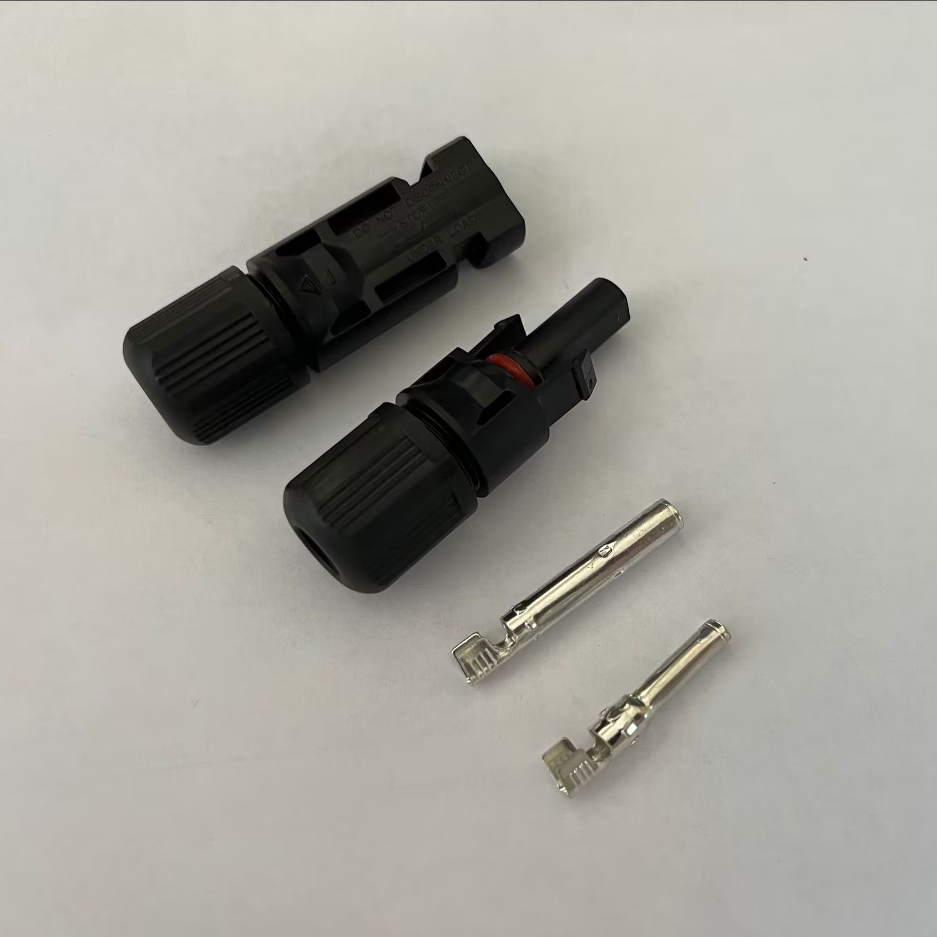 موصلات الطاقة الشمسية بالجملة  - مراجعة Solar Cable Mc4 Connector وسعره